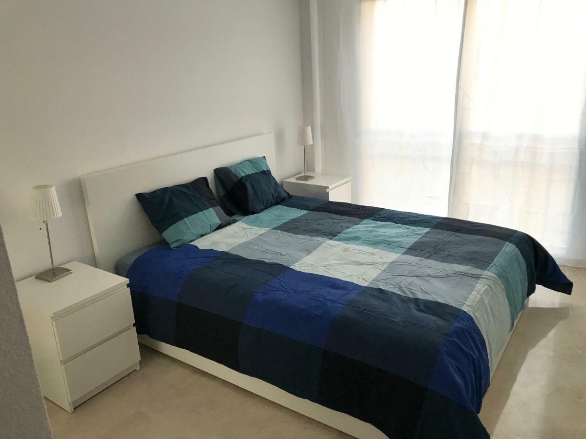 Marbella - Estepona Beach Frontline Apartment Buitenkant foto